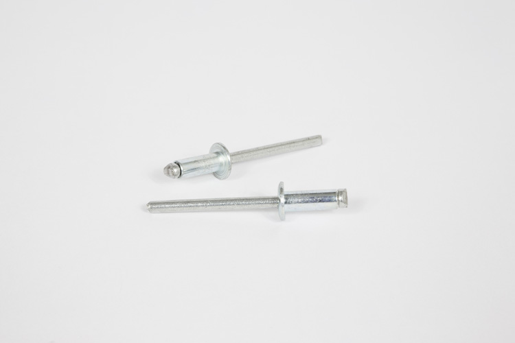 Rivetti tutto acciaio zincato